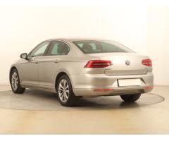 Volkswagen Passat 2.0 TDI 110kW - 5