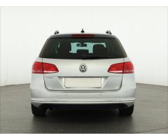 Volkswagen Passat 2.0 TDI 103kW - 6