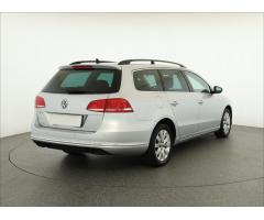 Volkswagen Passat 2.0 TDI 103kW - 7