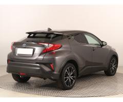 Toyota C-HR 1.8 Hybrid 90kW - 7