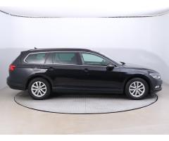 Volkswagen Passat 2.0 TDI 110kW - 8