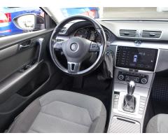 Volkswagen Passat 2.0 TDI 103kW - 9