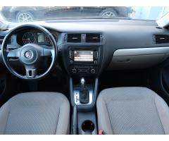 Volkswagen Jetta 1.6 TDI 77kW - 10