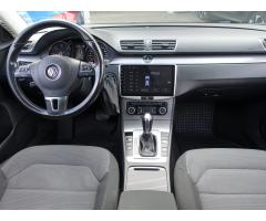 Volkswagen Passat 2.0 TDI 103kW - 10