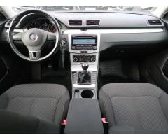 Volkswagen Passat 1.6 TDI 77kW - 10