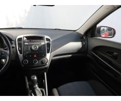 Kia Cee`d 1.6 CRDi 85kW - 11