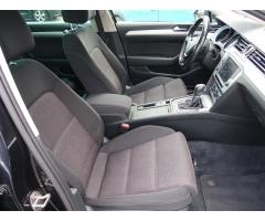 Volkswagen Passat 2.0 TDI 110kW - 12