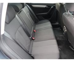 Volkswagen Passat 1.6 TDI 77kW - 13