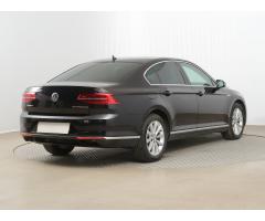 Volkswagen Passat 2.0 TDI 140kW - 7