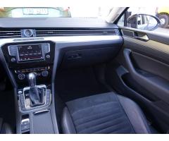 Volkswagen Passat 2.0 TDI 140kW - 11