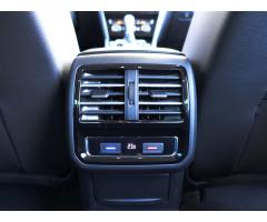 Volkswagen Passat 2.0 TDI 140kW - 26