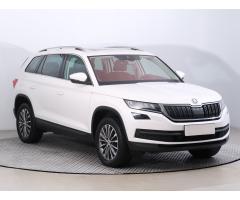 ŠKODA SUPERB COMBI 2.0TDI 140 LAURIN&K 4X4 DSG 7ST