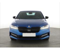 ŠKODA SUPERB COMBI 2.0TDI 140 LAURIN&K 4X4 DSG 7ST