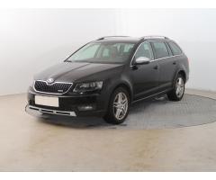 ŠKODA SUPERB COMBI 2.0TDI 140 LAURIN&K 4X4 DSG 7ST