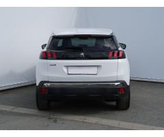 Peugeot 3008 1.6 BlueHDi 88kW - 6