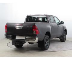 Toyota Hilux 2.4 D-4D 110kW - 7