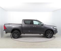 Toyota Hilux 2.4 D-4D 110kW - 8