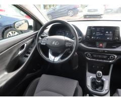 Hyundai i30 1.5 DPI 81kW - 9