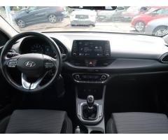 Hyundai i30 1.5 DPI 81kW - 10