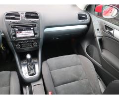 Volkswagen Golf 2.0 TDI 103kW - 11