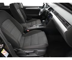 Volkswagen Passat 2.0 TDI 90kW - 12