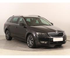 ŠKODA SUPERB COMBI 2.0TDI 140 LAURIN&K 4X4 DSG 7ST