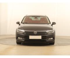 Volkswagen Passat 2.0 TDI 110kW - 2