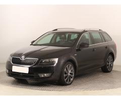 ŠKODA SUPERB COMBI 2.0TDI 140 LAURIN&K 4X4 DSG 7ST