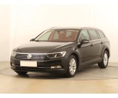 Volkswagen Passat 2.0 TDI 110kW - 3