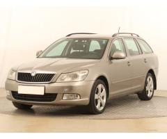 ŠKODA SUPERB COMBI 2.0TDI 140 LAURIN&K 4X4 DSG 7ST