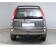 Nissan X-Trail 2.2 dCi 100kW - 6