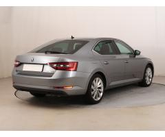 Škoda Superb 2.0 TDI 140kW - 7