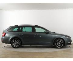 Škoda Octavia 2.0 TDI 110kW - 8