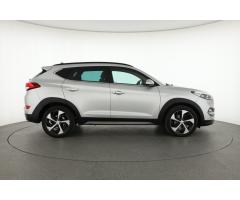 Hyundai Tucson 2.0 CRDi 100kW - 8