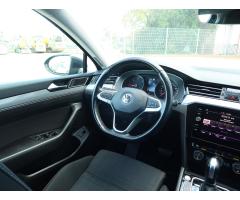 Volkswagen Passat 1.6 TDI 88kW - 9