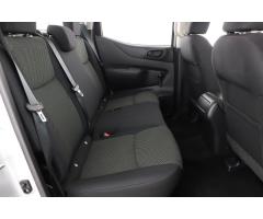 Nissan Navara 2.3 dCi 120kW - 10