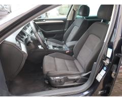 Volkswagen Passat 2.0 TDI 110kW - 17