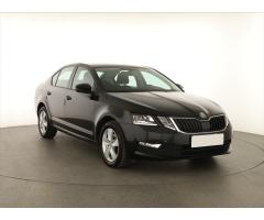 ŠKODA SUPERB COMBI 2.0TDI 140 LAURIN&K 4X4 DSG 7ST