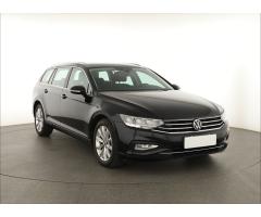 Volkswagen Passat 2.0 TDI 110kW - 1