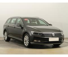 Volkswagen Passat 2.0 TDI 110kW - 1