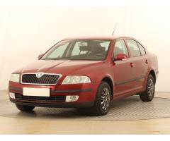 ŠKODA SUPERB COMBI 2.0TDI 140 LAURIN&K 4X4 DSG 7ST