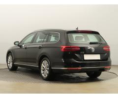 Volkswagen Passat 2.0 TDI 110kW - 5