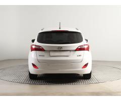 Hyundai i30 1.6 CRDi 81kW - 6