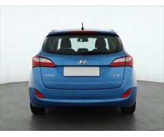 Hyundai i30 1.6 MPI 88kW - 6