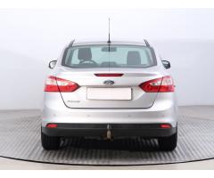 Ford Focus 1.6 i 77kW - 6