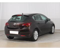 Opel Astra 1.4 T 88kW - 7