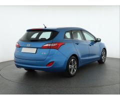 Hyundai i30 1.6 MPI 88kW - 7