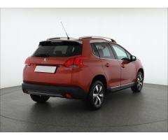 Peugeot 2008 1.2 PureTech 81kW - 9