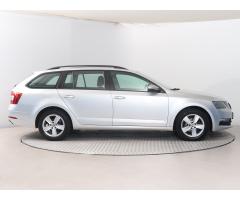 Škoda Octavia 1.5 TSI 110kW - 8