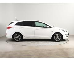 Hyundai i30 1.6 CRDi 81kW - 8